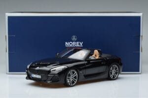 BMW Z4 G29 Black Metallic Norev 1:18 183272 Diecast — photo 7 of 7