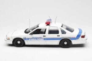 Chevrolet Caprice Sebring Police UT Models 1:18 21029 Diecast — photo 3 of 6