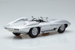 Chevrolet Corvette C1 Stingray Concept AUTOart 1:18 71000 Diecast — photo 3 of 8