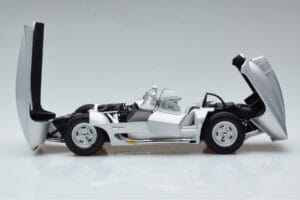 Chevrolet Corvette C1 Stingray Concept AUTOart 1:18 71000 Diecast — photo 4 of 8