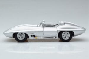 Chevrolet Corvette C1 Stingray Concept AUTOart 1:18 71000 Diecast — photo 5 of 8