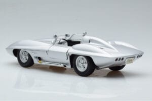 Chevrolet Corvette C1 Stingray Concept AUTOart 1:18 71000 Diecast — photo 7 of 8