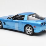 Chevrolet Corvette C5 Blue Metallic UT Models 1:18 - image 5 of 6