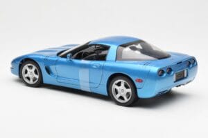 Chevrolet Corvette C5 Blue Metallic UT Models 1:18 21004 Diecast — photo 5 of 6