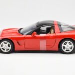 Chevrolet Corvette C5 Hardtop Red UT Models 1:18 - image 3 of 6