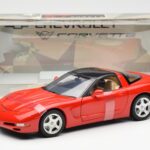 Chevrolet Corvette C5 Hardtop Red UT Models 1:18 - image 6 of 6
