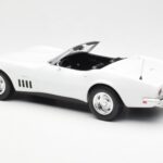 Chevrolet Corvette C3 Convertible Can-Am White Norev 1:18 - image 5 of 6