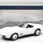 Chevrolet Corvette C3 Convertible Can-Am White Norev 1:18 - image 6 of 6