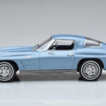 Chevrolet Corvette C2 Sting Ray Blue Norev 1:18 - image 3 of 6