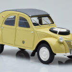 Citroen 2CV Sahara Yellow Otto 1:18 - image 4 of 6