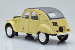 Citroen 2CV Sahara Yellow Otto 1:18 OT1027 Resin — photo 5 of 6