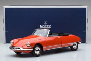Citroen DS19 Cabriolet Norev 1:18 181599 Diecast — photo 7 of 7