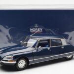 Citroen DS 23 Pallas Orient Blue Norev 1:18 - image 8 of 8