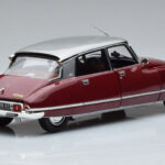 Citroen DS23 Pallas Red Norev 1:18 - image 3 of 7
