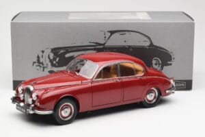 Daimler 250 V8 Red Paragon 1:18 PA-98312 Diecast — photo 8 of 8