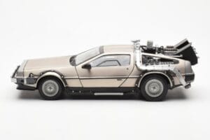 DeLorean DMC-12 Time Machine Back to the Future Silver Sun Star 1:18 2711 Diecast — photo 3 of 8