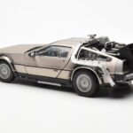 DeLorean DMC-12 Time Machine Back to the Future Silver Sun Star 1:18 - image 4 of 8