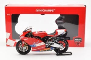 Ducati Desmosedici MotoGP Prova 2002 Minichamps 1:12 122020099 Diecast — photo 4 of 4