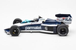 Brabham BT52 #6 R. Patrese South African GP 1983 MCG 1:18 MCG18619F Diecast — photo 3 of 6