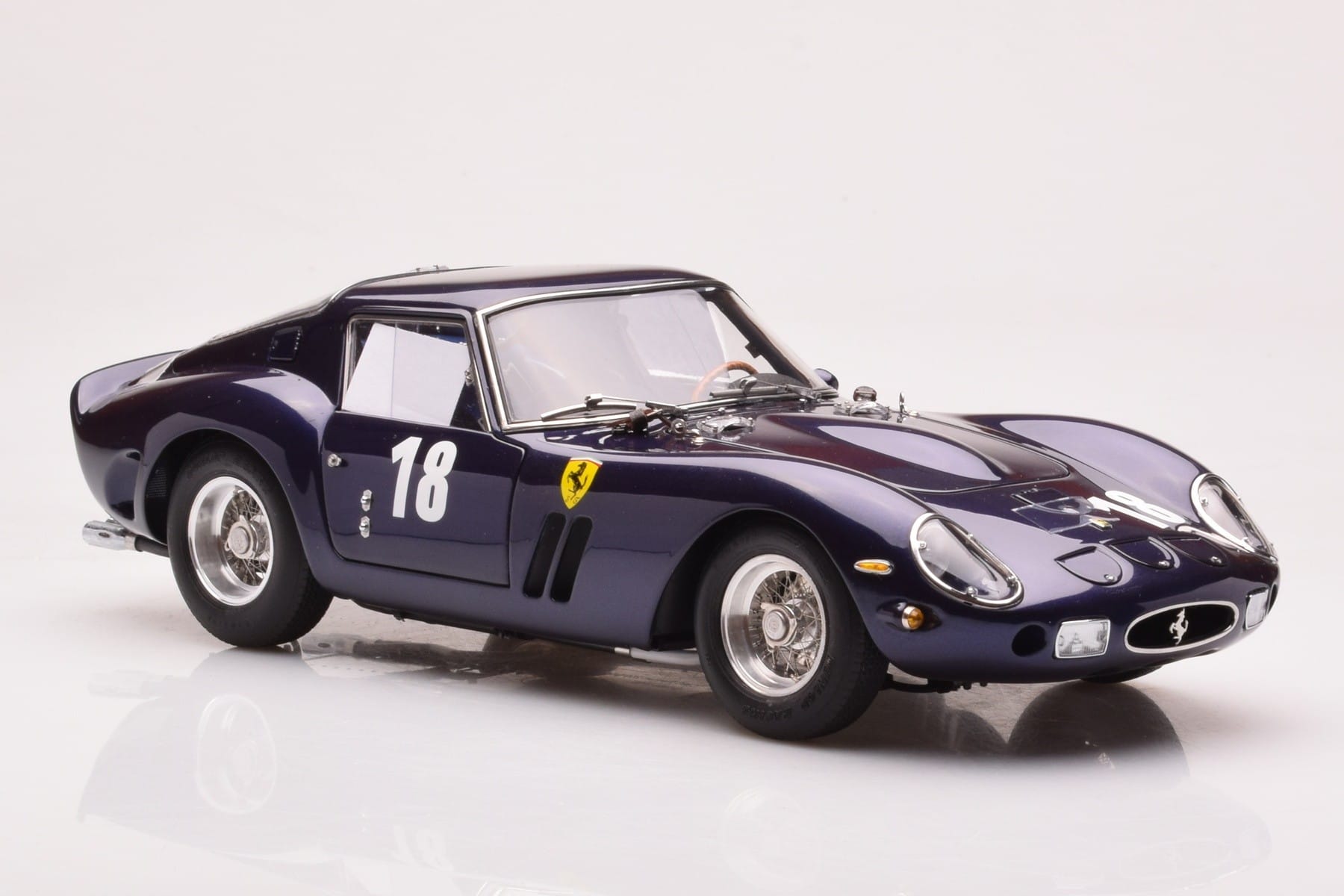Ferrari 250 GTO Monterey Historic Races Laguna Seca 2004 CMC 1:18 M-255 Diecast — photo 4 of 7