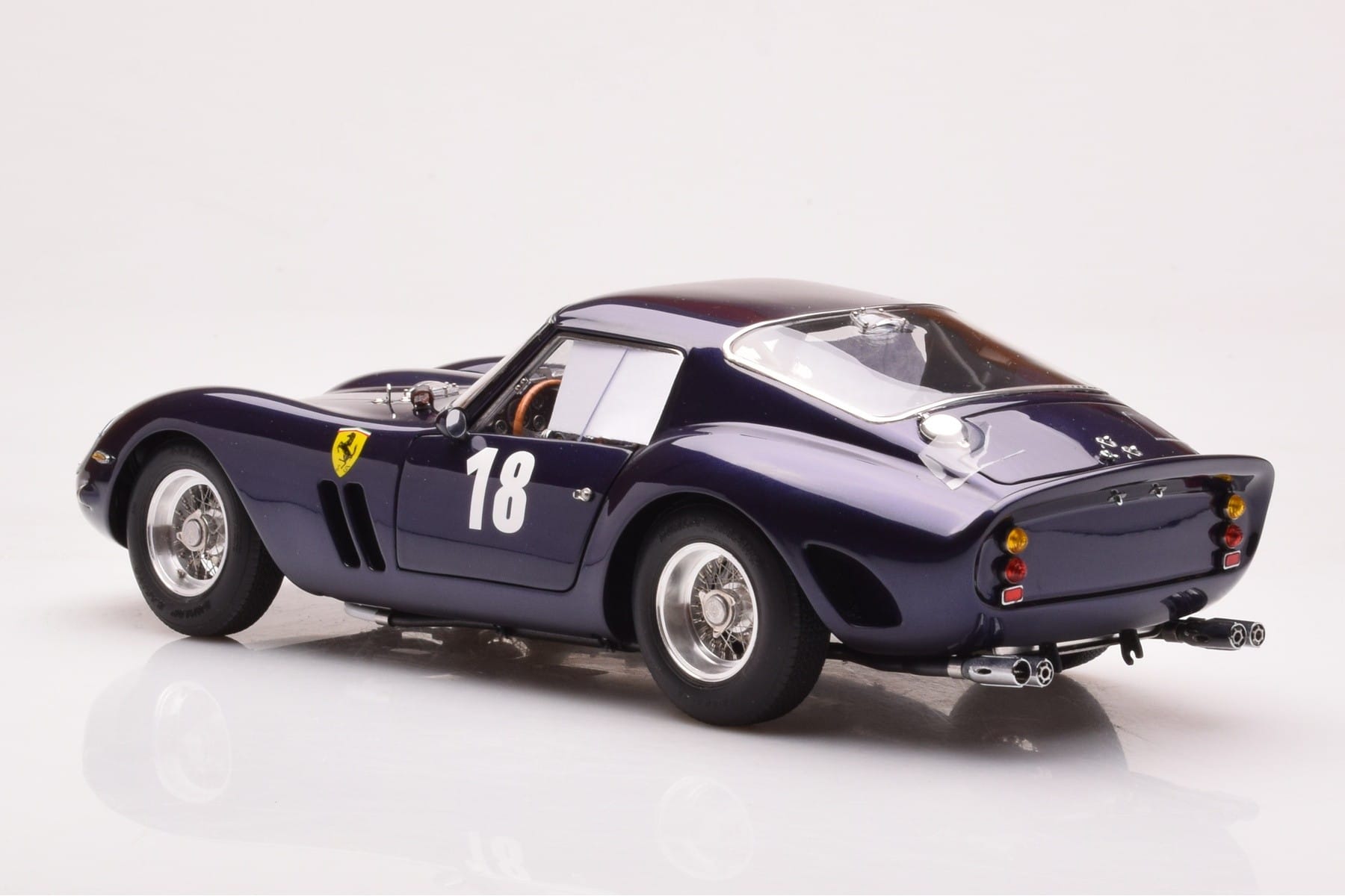 Ferrari 250 GTO Monterey Historic Races Laguna Seca 2004 CMC 1:18 M-255 Diecast — photo 5 of 7