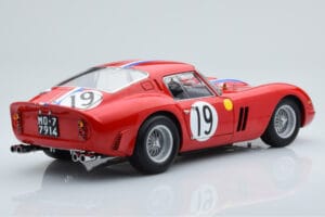 Ferrari 250 GTO #19 24 Hours of Le Mans 1962 Kyosho 1:18 08438A Diecast — photo 3 of 10