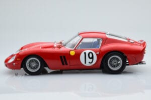 Ferrari 250 GTO #19 24 Hours of Le Mans 1962 Kyosho 1:18 08438A Diecast — photo 4 of 10