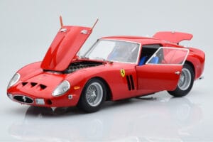Ferrari 250 GTO Red Kyosho 1:18 08438R Diecast — photo 2 of 10