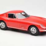 Ferrari 275 GTB Red CMR 1:18 CMR033 - image 4 of 6