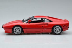Ferrari 288 GTO Red Hot Wheels 1:18 J8248-0510 Diecast — photo 4 of 10