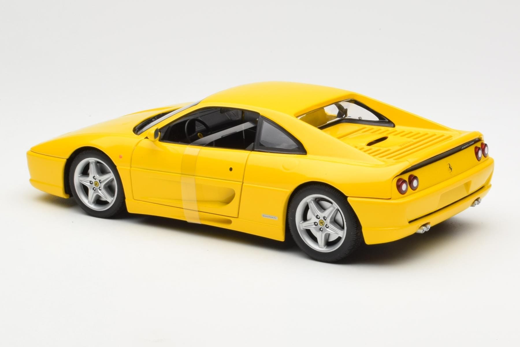 Ferrari F355 Berlinetta Yellow UT Models 1:18 180074021 Diecast — photo 5 of 6