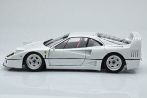 Ferrari F40 Pearl White Kyosho 1:18 08416PW-G Diecast — photo 4 of 8