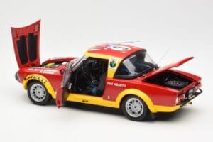 Fiat 124 Abarth #3 Barbasio / Sodano East African Safari Rally 1974 Sun Star 1:18 4952 Diecast — photo 5 of 8