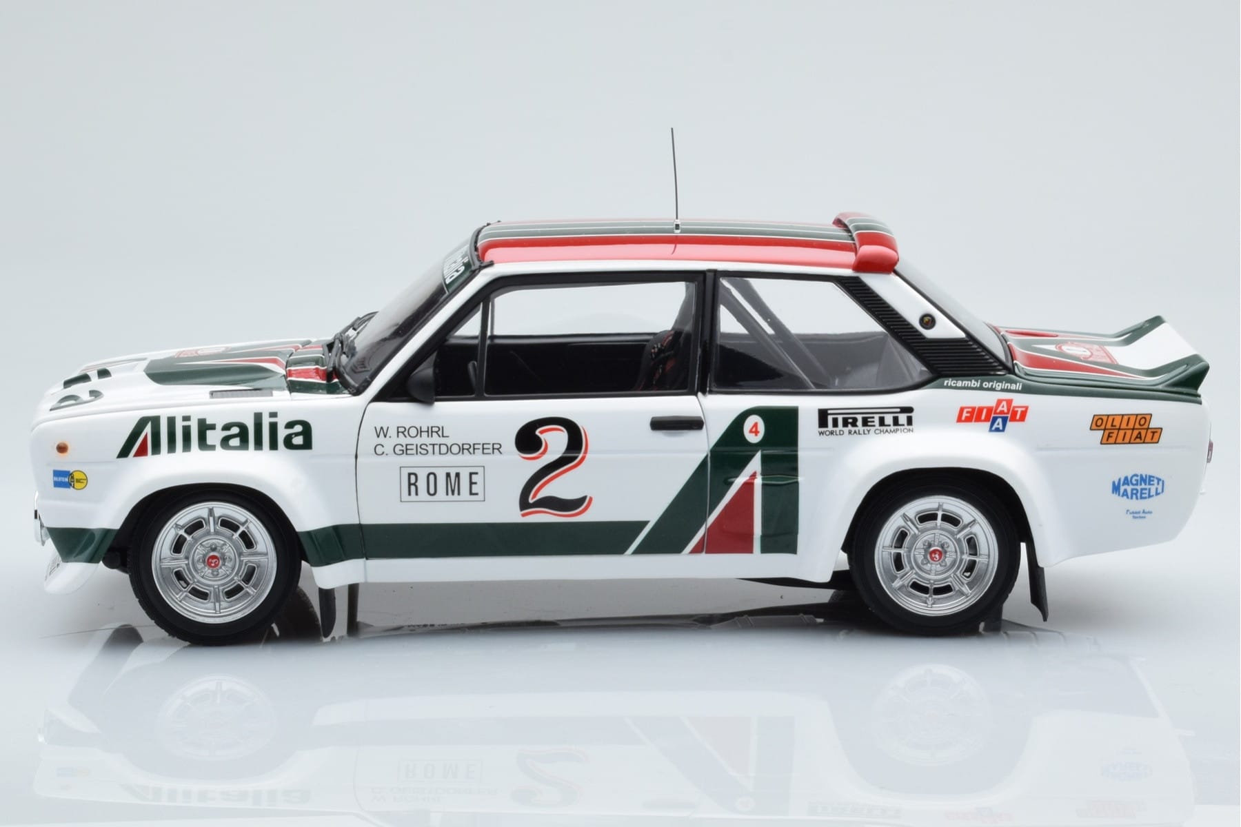 Fiat 131 Abarth Alitalia #2 W. Röhrl / C. Geistdörfer Rally Monte Carlo 1978 Kyosho 1:18 08376G Diecast — photo 4 of 10