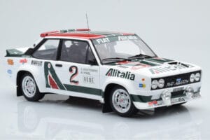 Fiat 131 Abarth Alitalia #2 W. Röhrl / C. Geistdörfer Rally Monte Carlo 1978 Kyosho 1:18 08376G Diecast — photo 6 of 10