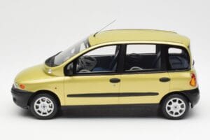 Fiat Multipla Yellow Otto 1:18 OT1047 Resin — photo 3 of 6