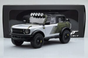 Ford Bronco RTR Iconic Silver GT Spirit 1:18 GT404 Resin — photo 6 of 6