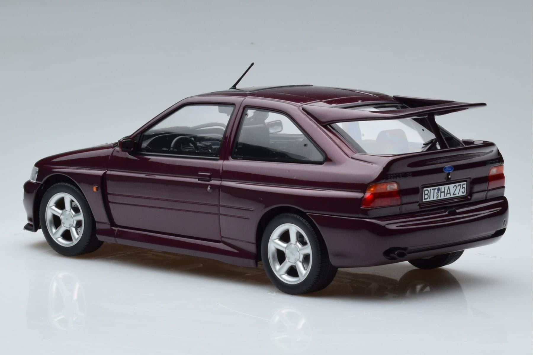 Ford Escort RS Cosworth Purple Norev 1:18 182778 Diecast — photo 5 of 6