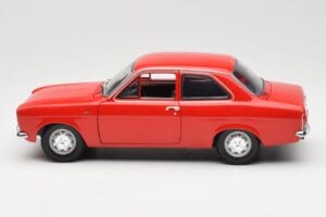 Ford Escort Mk1 RHD Red Minichamps 1:18 150081070 Diecast — photo 4 of 8
