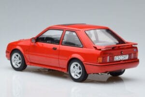 Ford Escort Mk4 RS Turbo S Red MCG 1:18 MCG18273 Diecast — photo 5 of 6