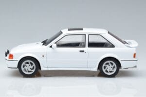 Ford Escort Mk4 RS Turbo S White MCG 1:18 MCG18271 Diecast — photo 3 of 6