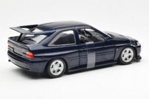 Ford Escort RS Cosworth Blue Metallic UT Models 1:18 180082101-R1 Diecast — photo 5 of 6