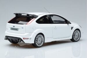Ford Focus RS Mk2 White Otto 1:18 OT977 Resin — photo 2 of 6