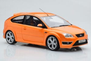 Ford Focus Mk2 ST 2.5 Electric Orange Otto 1:18 OT961 Resin — photo 4 of 6