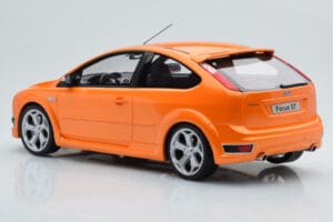 Ford Focus Mk2 ST 2.5 Electric Orange Otto 1:18 OT961 Resin — photo 5 of 6
