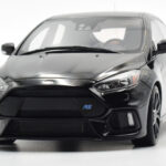 Ford Focus RS Mk3 Black Otto 1:18 - image 6 of 8