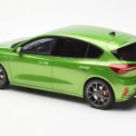 Ford Focus Mk5 ST Phase 2 Mean Green Otto 1:18 OT450 - image 5 of 6