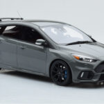 Ford Focus RS Mk3 Stealth Grey Otto 1:18 - image 4 of 6