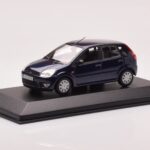 Ford Fusion Blue Minichamps 1:43 - image 2 of 4