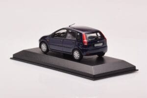 Ford Fusion Blue Minichamps 1:43 403082205 Diecast — photo 3 of 4
